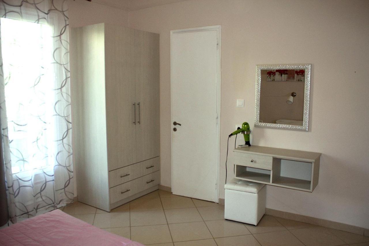 Dolphin Apartments Palaiokastritsa Exterior foto